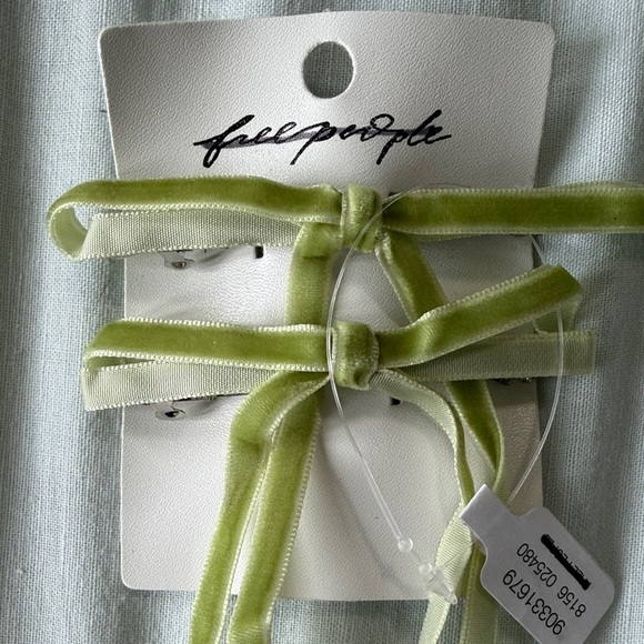 Free People Set of Velvet Ribbon Hair Bows - Picture 2 of 5